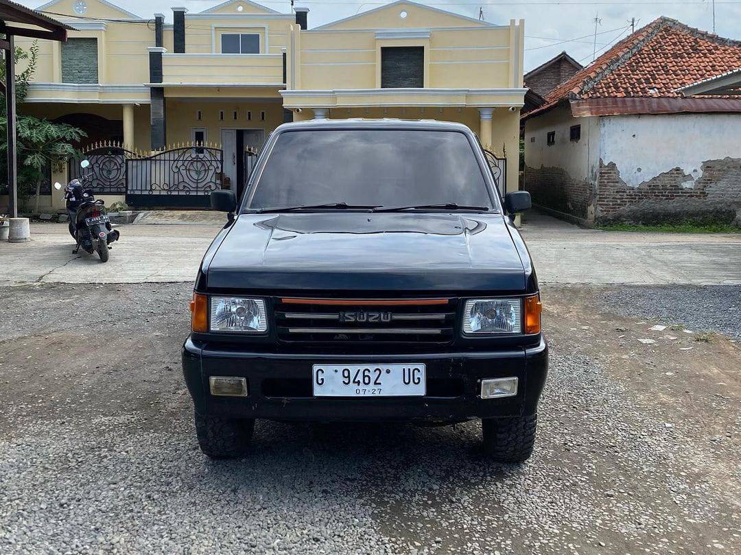 Second Hand 2013 Isuzu Panther 2.5 TURBO M/T PICK UP Second Hand 2013 Isuzu Panther 2.5 TURBO M/T PICK UP