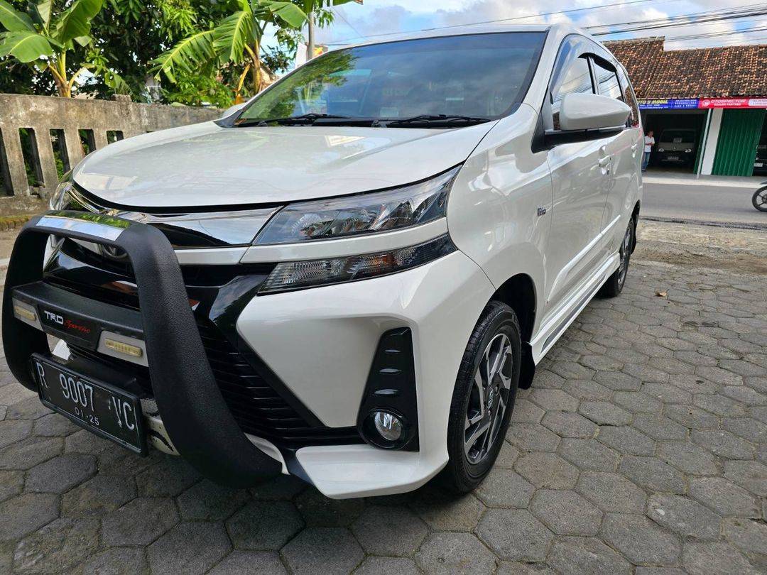 Second Hand 2020 Toyota Avanza Veloz Second Hand 2020 Toyota Avanza Veloz