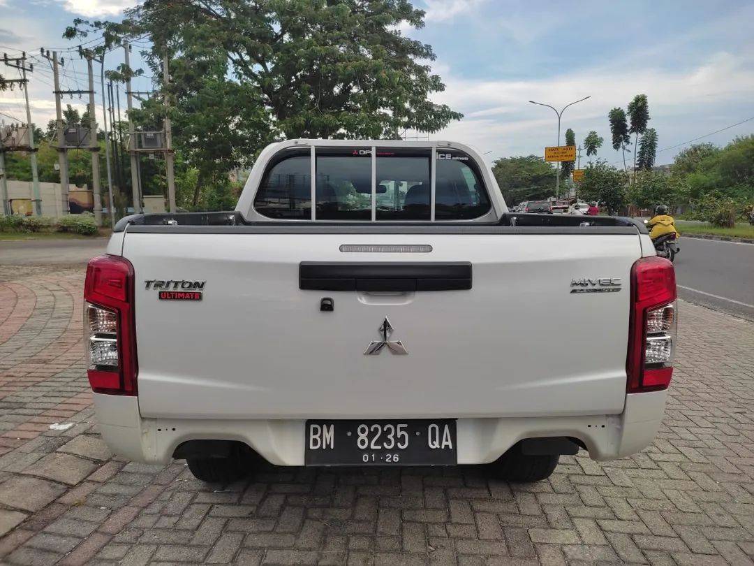 2020 Mitsubishi Triton  GLS MT Double Cab 4WD 2020 Mitsubishi Triton  GLS MT Double Cab 4WD