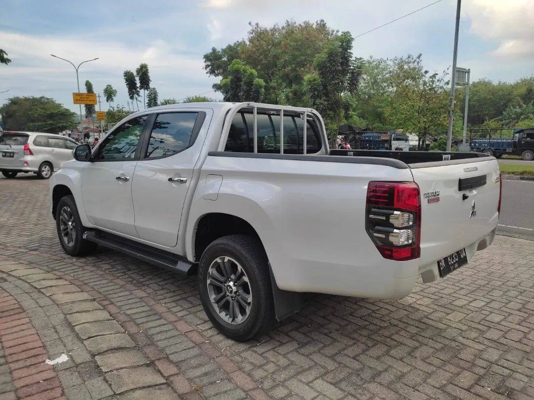 2020 Mitsubishi Triton  GLS MT Double Cab 4WD 2020 Mitsubishi Triton  GLS MT Double Cab 4WD