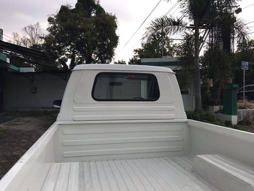 2015 Isuzu Panther 2015 Isuzu Panther