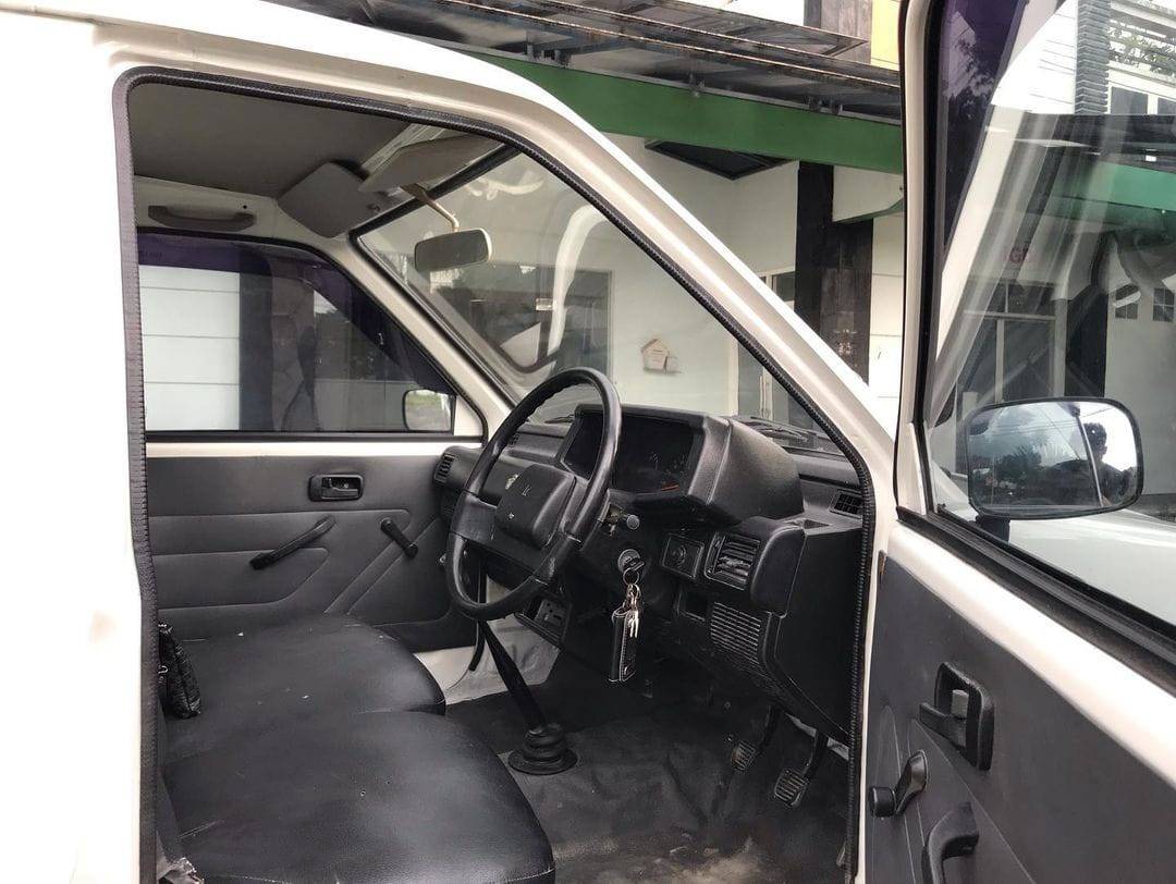 2015 Isuzu Panther 2015 Isuzu Panther