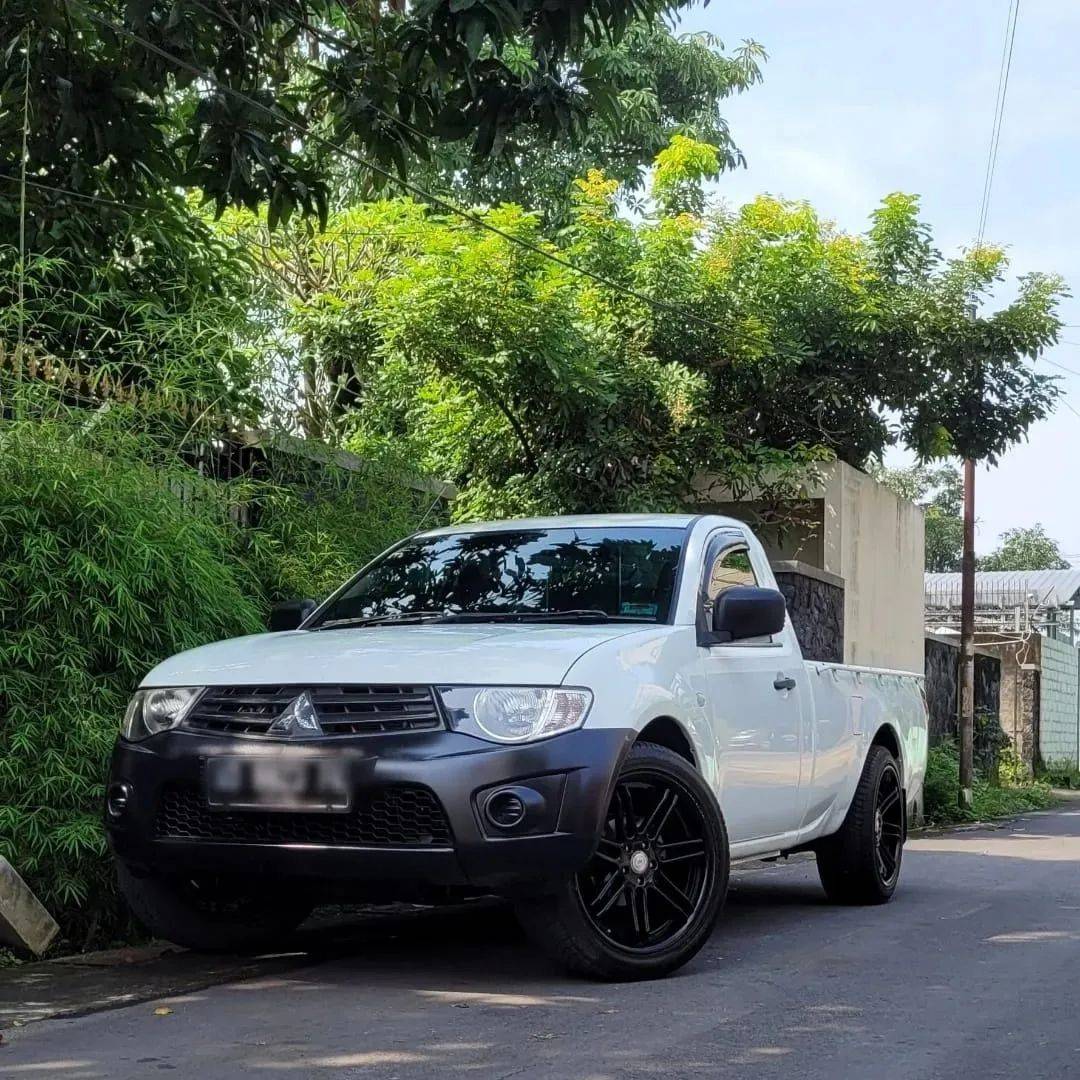 2014 Mitsubishi Strada Triton 2014 Mitsubishi Strada Triton
