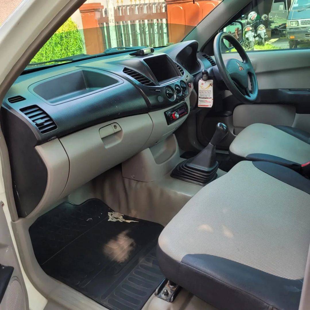 2014 Mitsubishi Strada Triton 2014 Mitsubishi Strada Triton