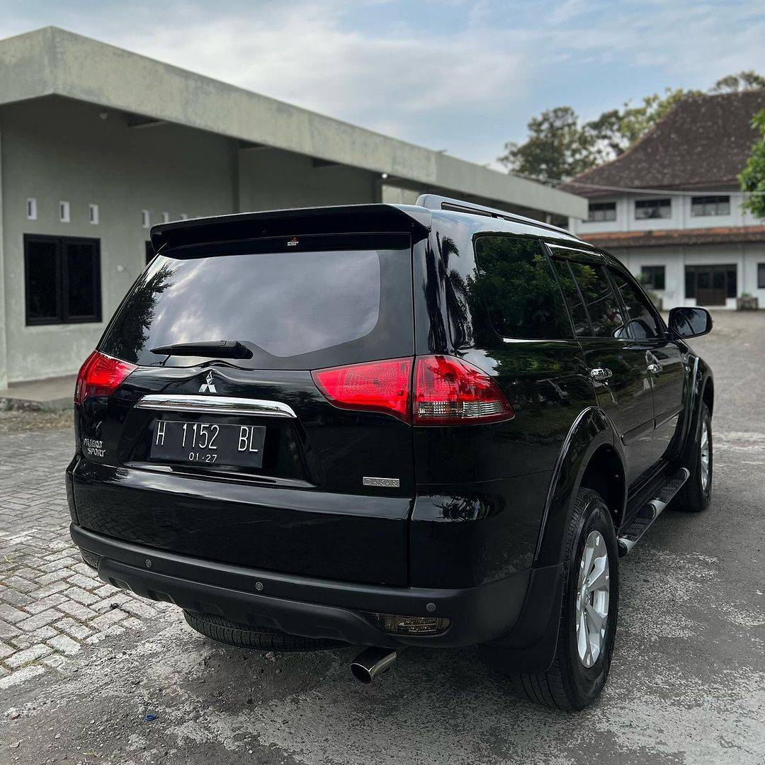 2015 Mitsubishi Pajero Sport 2015 Mitsubishi Pajero Sport