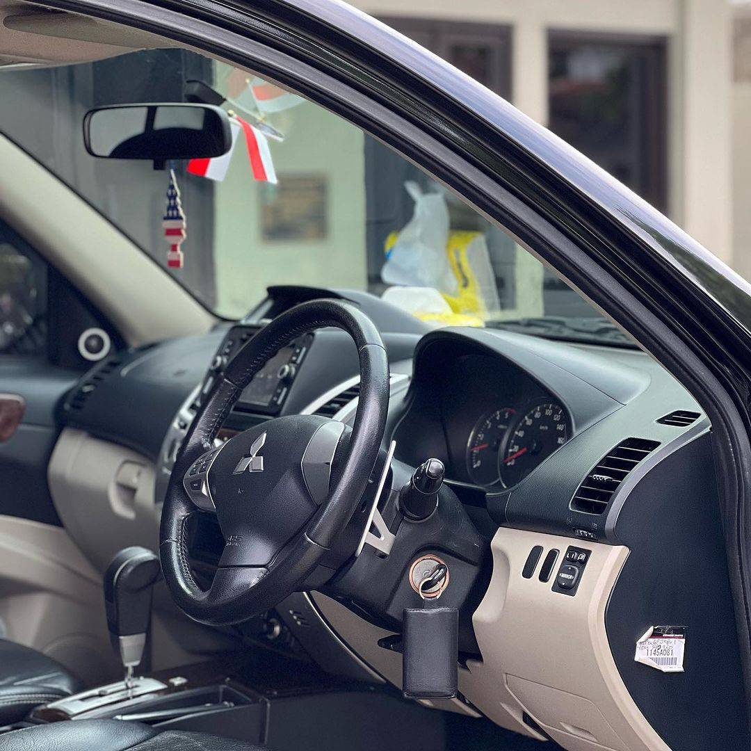 2015 Mitsubishi Pajero Sport 2015 Mitsubishi Pajero Sport