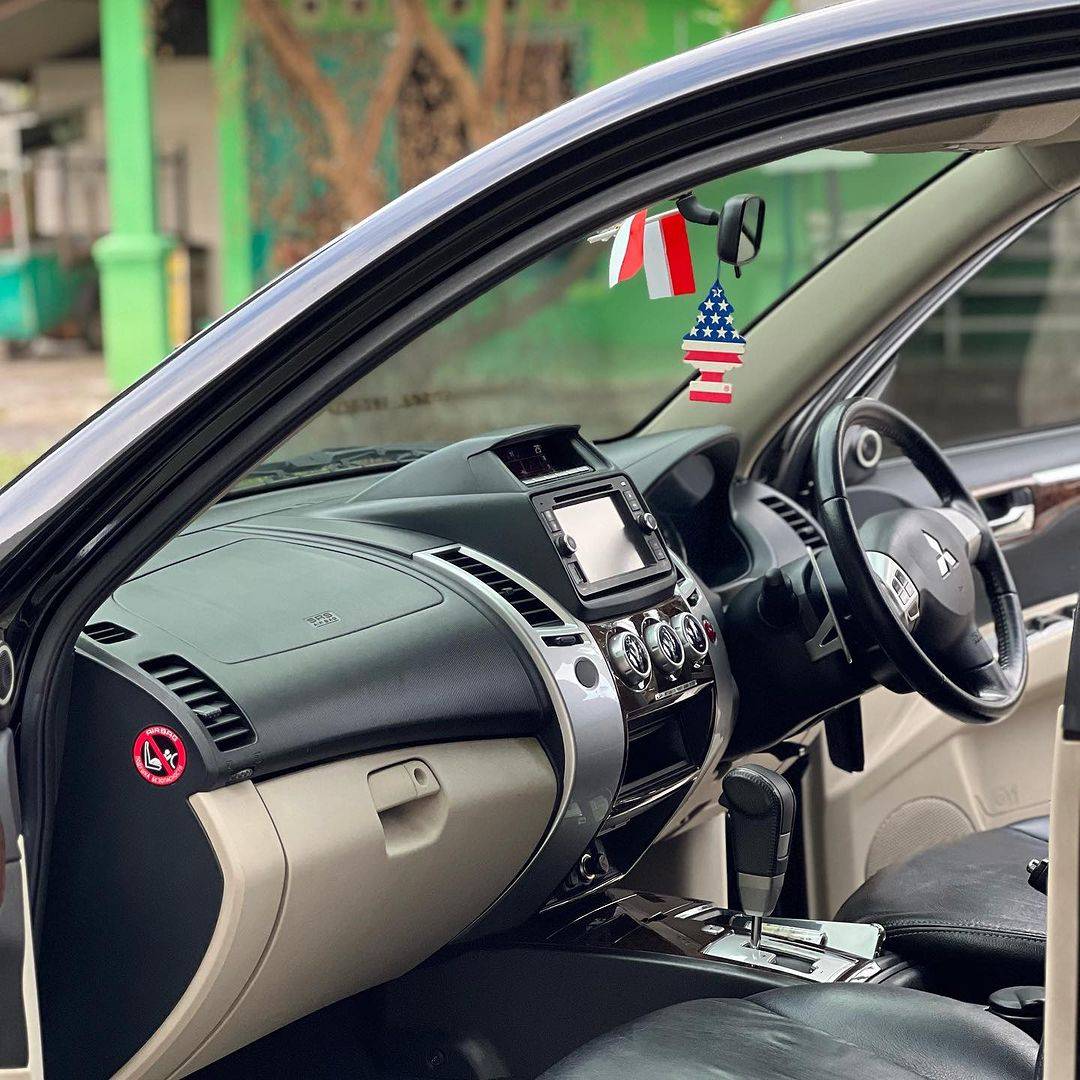 2015 Mitsubishi Pajero Sport 2015 Mitsubishi Pajero Sport