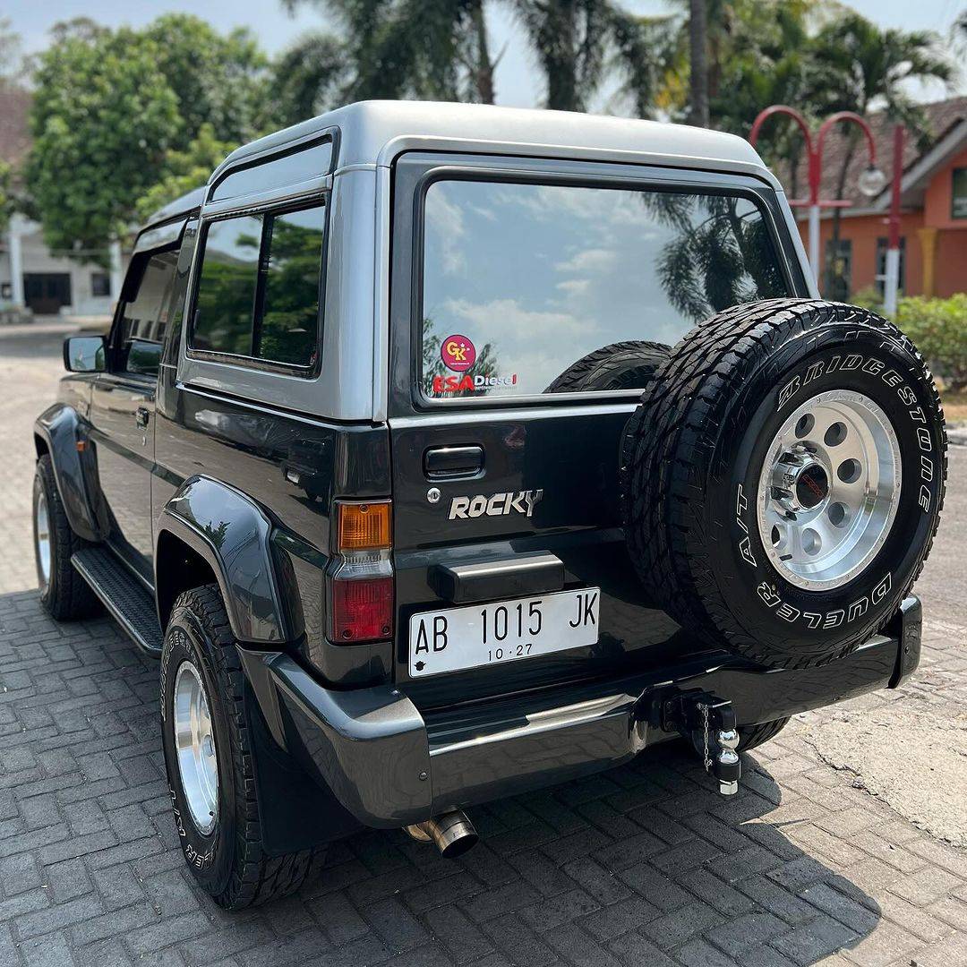 2000 Daihatsu Rocky 2000 Daihatsu Rocky