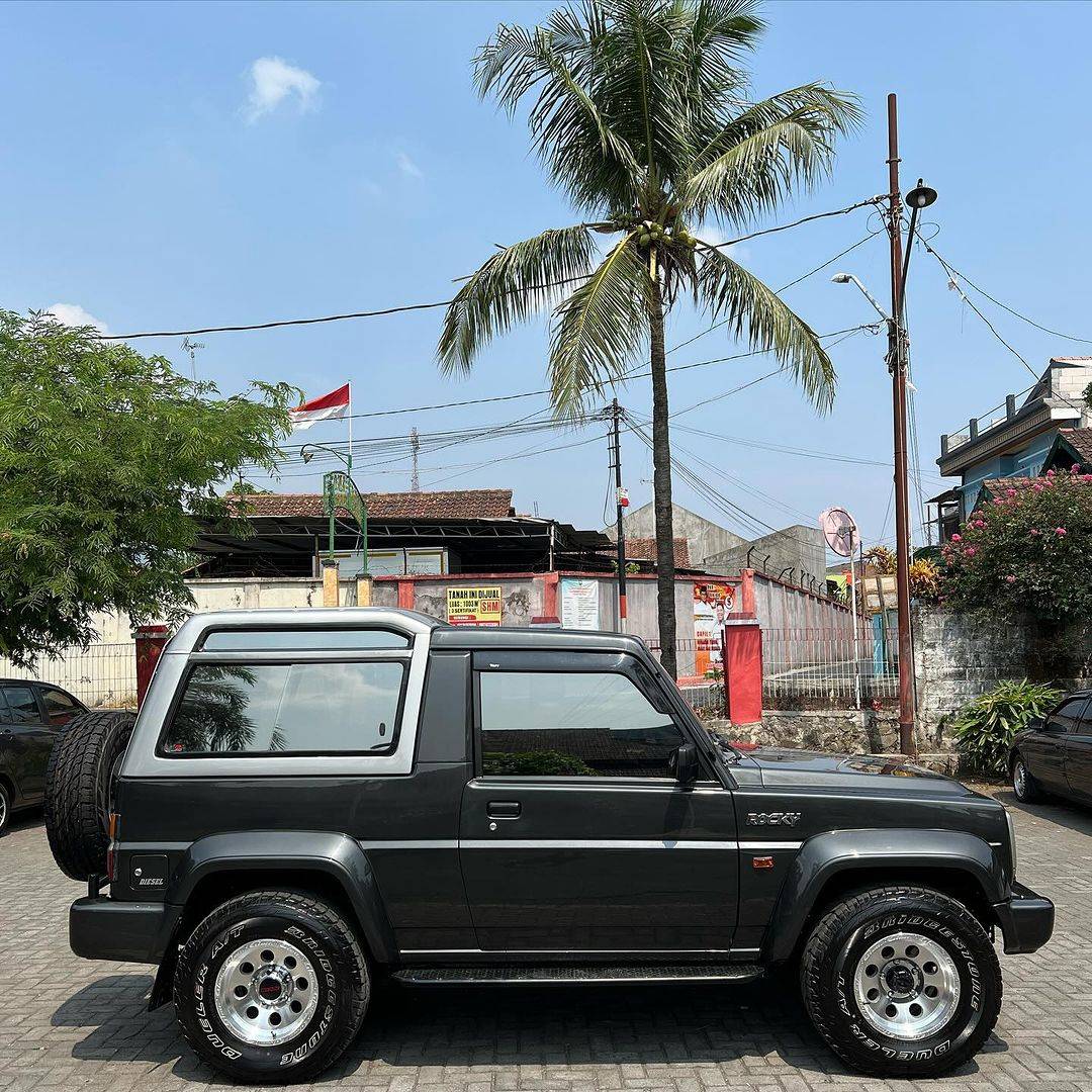 2000 Daihatsu Rocky 2000 Daihatsu Rocky