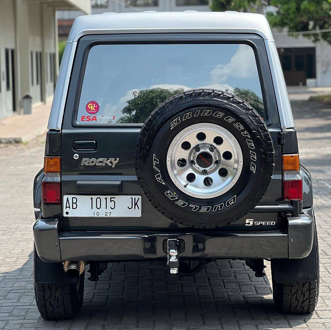 2000 Daihatsu Rocky 2000 Daihatsu Rocky