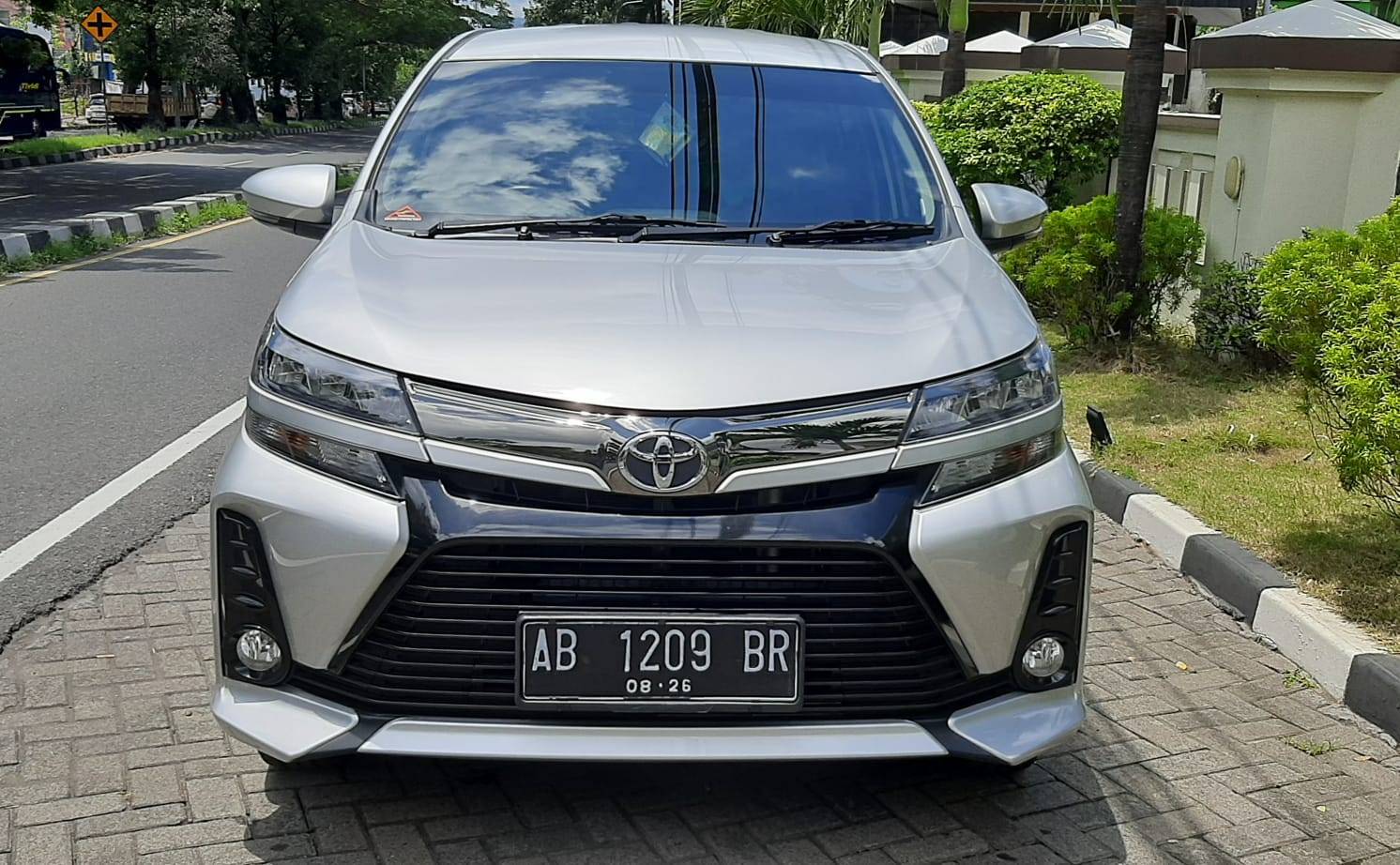 Second Hand 2021 Toyota Veloz Second Hand 2021 Toyota Veloz