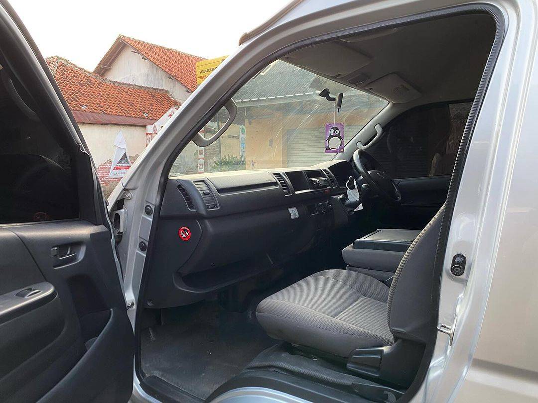 2015 Toyota Hiace Commuter Manual 2015 Toyota Hiace Commuter Manual