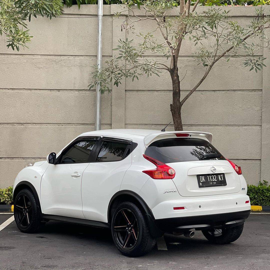 2014 Nissan Juke  RX AT 2014 Nissan Juke  RX AT