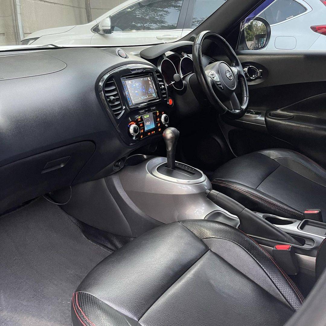 2014 Nissan Juke  RX AT 2014 Nissan Juke  RX AT