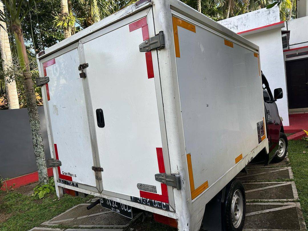 2010 Daihatsu Grand Max 2010 Daihatsu Grand Max