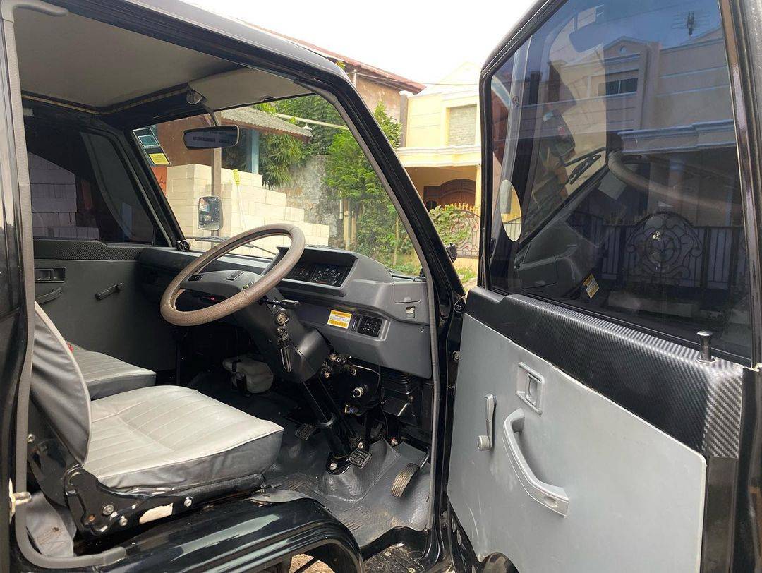 2021 Mitsubishi L300 2021 Mitsubishi L300