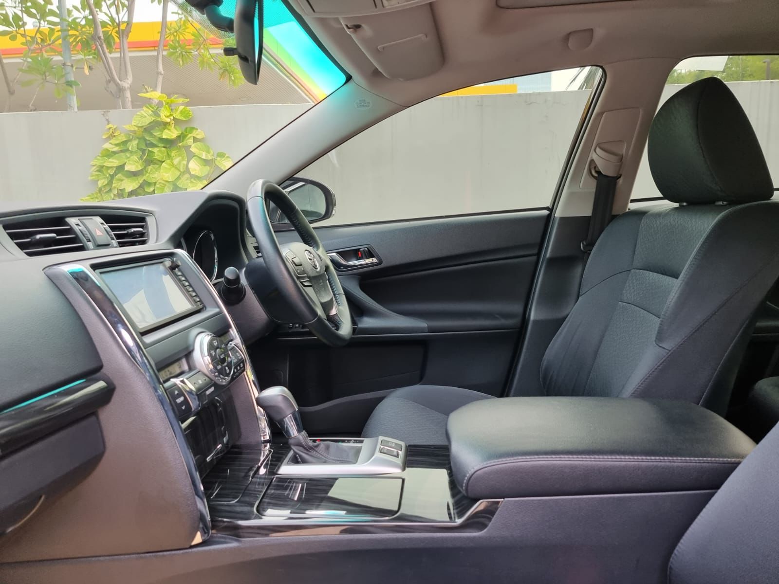 2012 Toyota Mark X Sedan 2.5L X AT 2012 Toyota Mark X Sedan 2.5L X AT