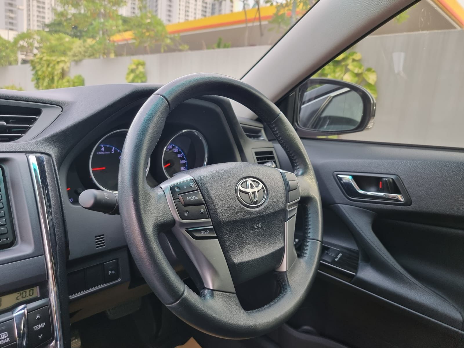 2012 Toyota Mark X Sedan 2.5L X AT 2012 Toyota Mark X Sedan 2.5L X AT