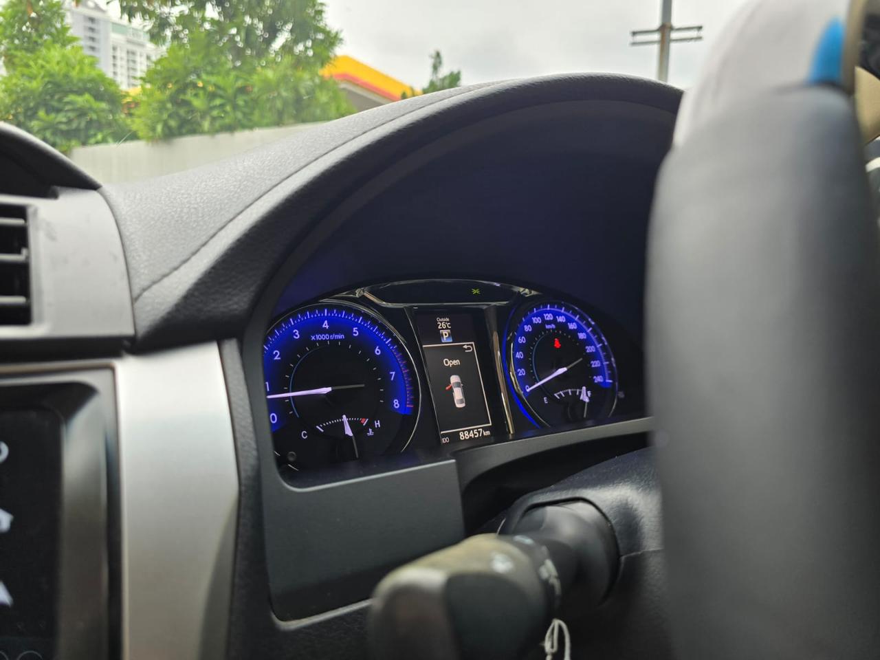 2015 Toyota Camry  2.4 V AT 2015 Toyota Camry  2.4 V AT