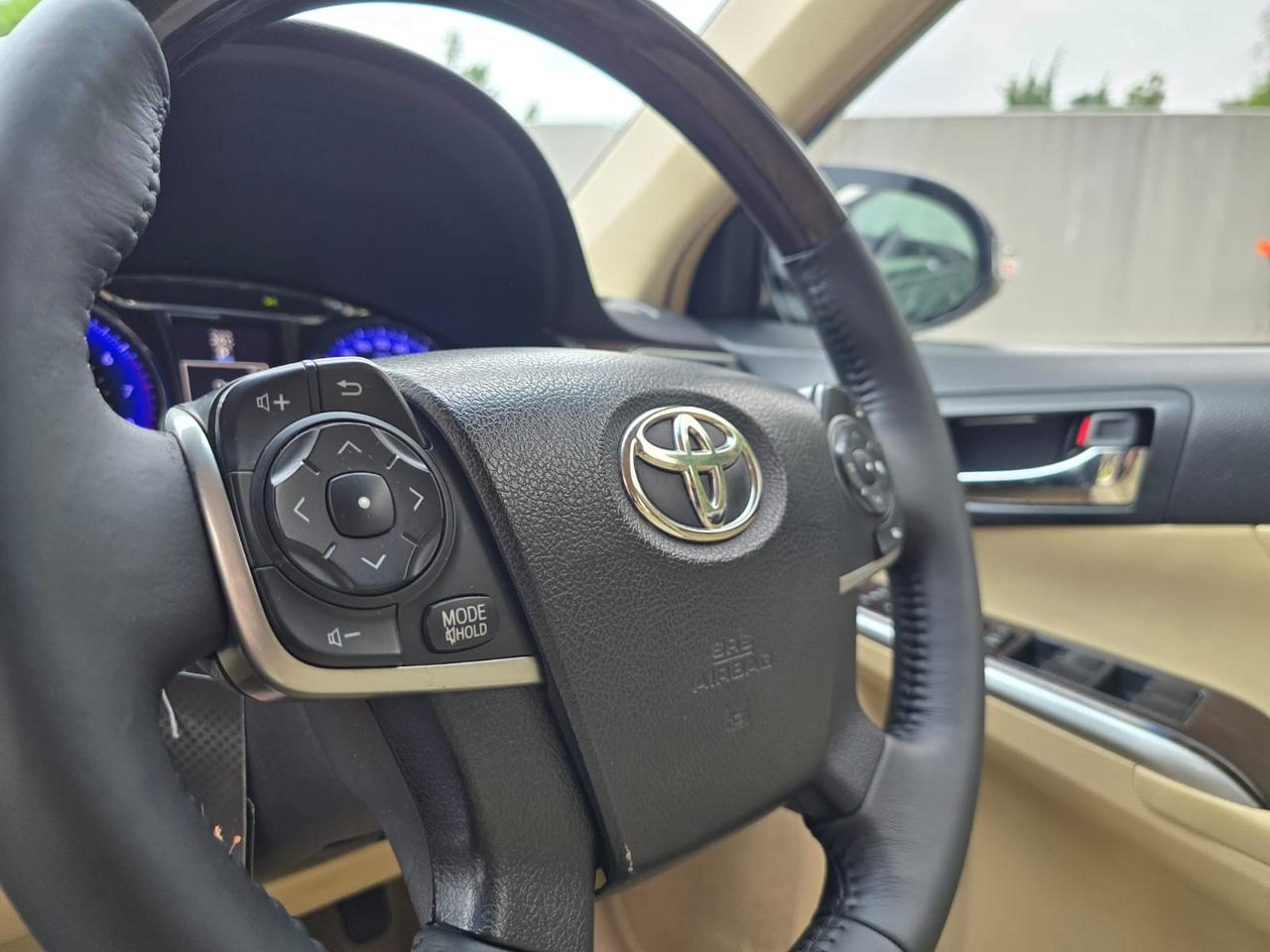 2015 Toyota Camry  2.4 V AT 2015 Toyota Camry  2.4 V AT