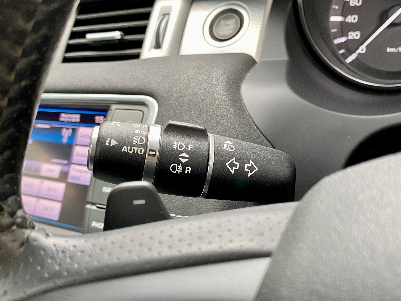 2014 Land Rover Range Rover Evoque EVOQUE 2.0 L Si 4 DYNAMIC 2014 Land Rover Range Rover Evoque EVOQUE 2.0 L Si 4 DYNAMIC