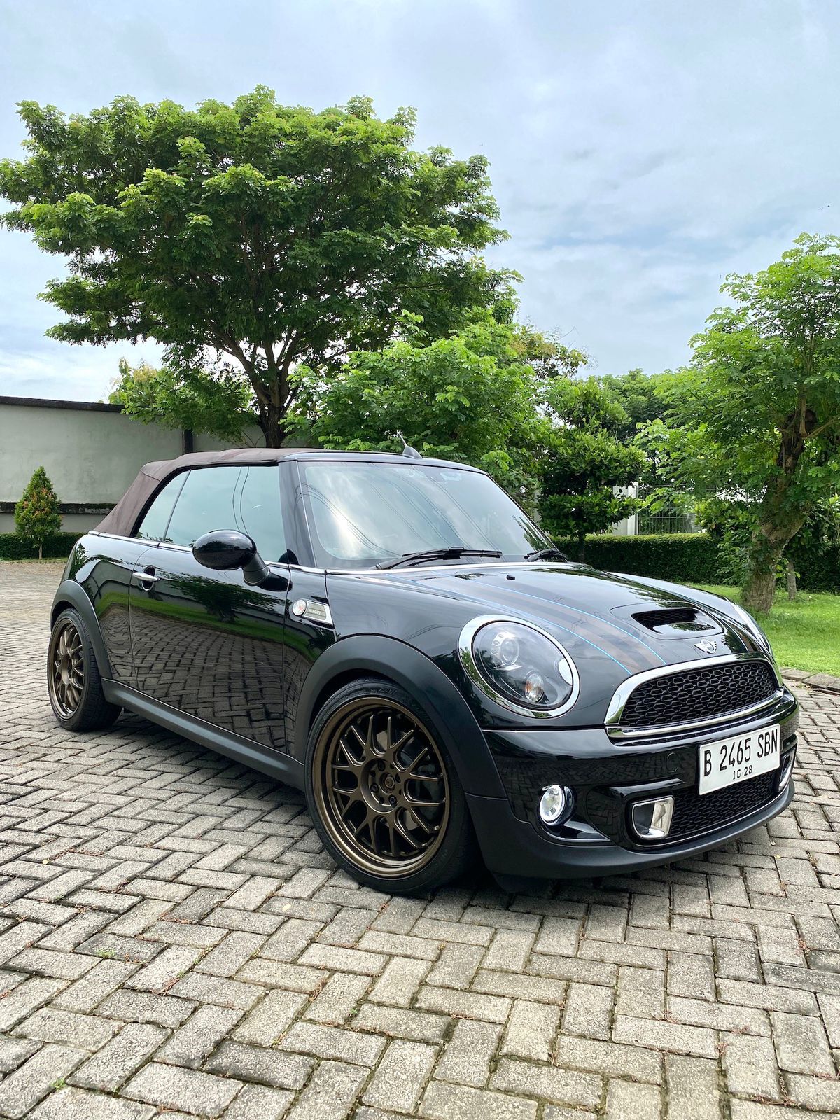 2012 MINI Convertible COOPER S HIGHGATE Bekas 2012 MINI Convertible COOPER S HIGHGATE Bekas