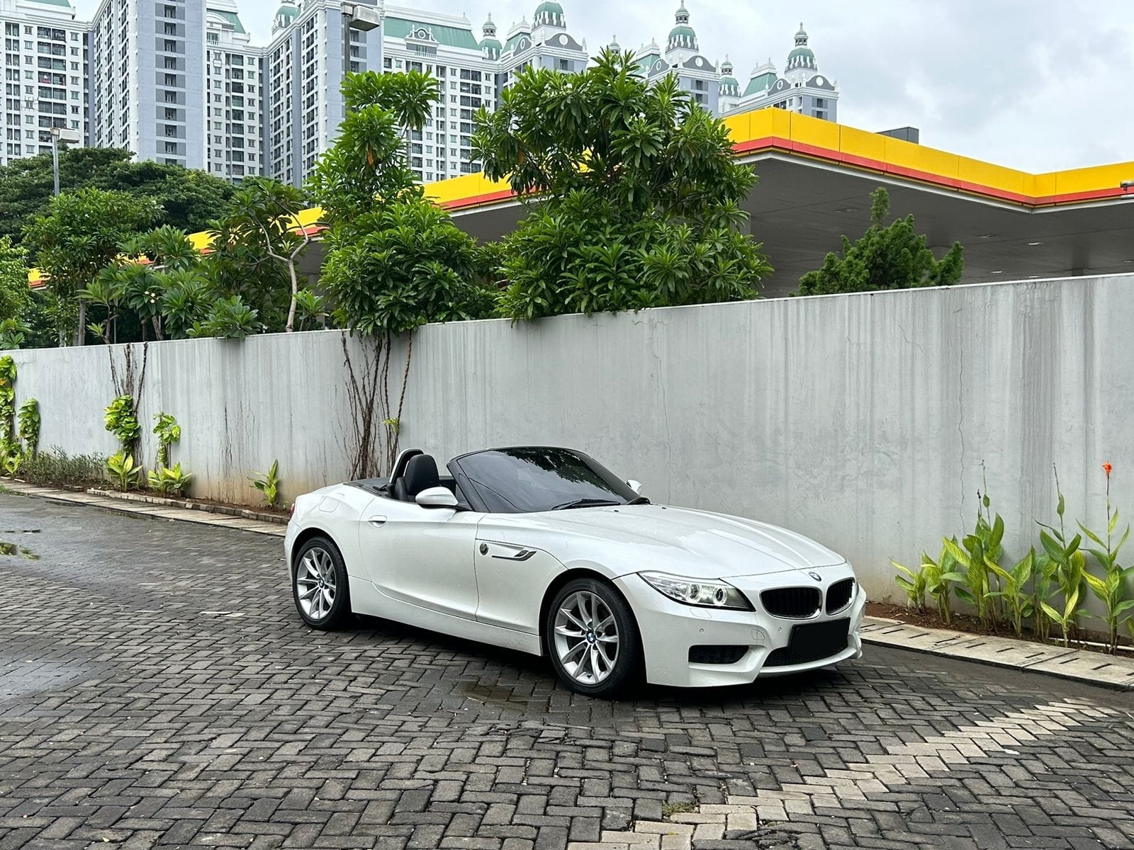 2013 BMW Z4 sDrive30i M Sport 2013 BMW Z4 sDrive30i M Sport