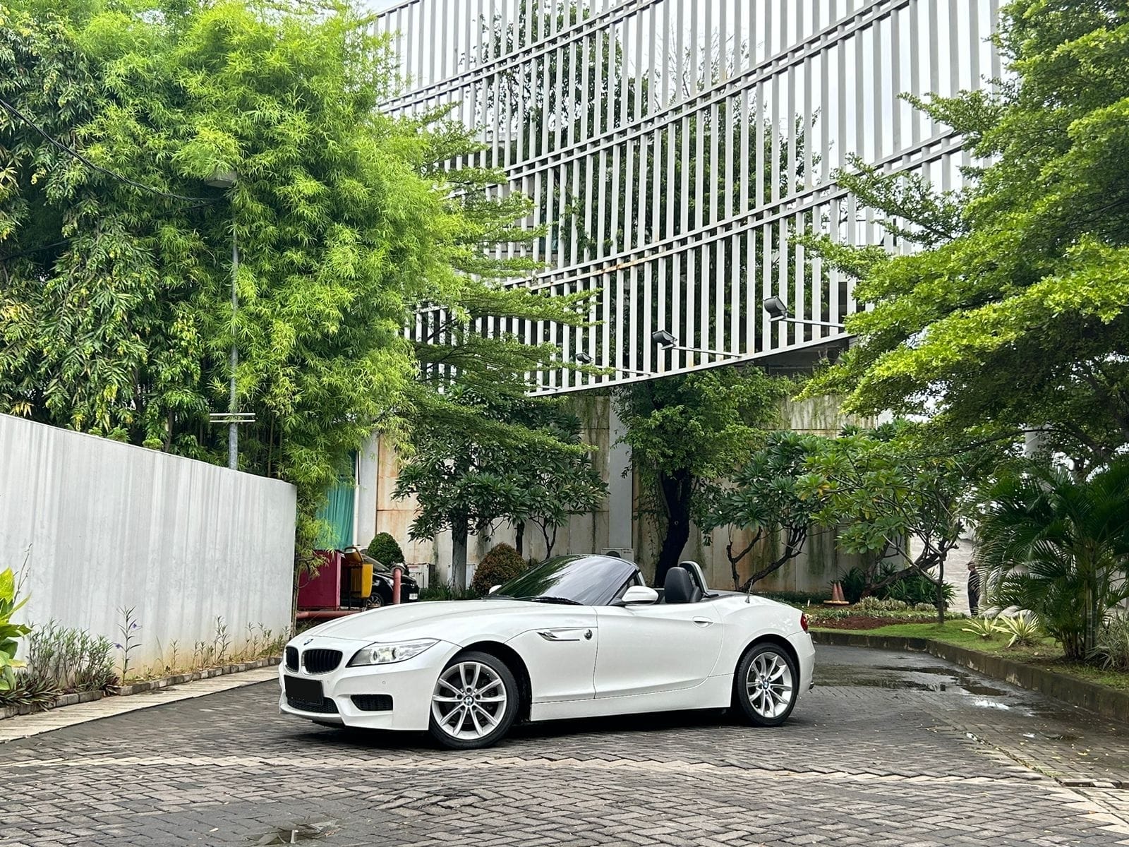 2013 BMW Z4 sDrive30i M Sport 2013 BMW Z4 sDrive30i M Sport