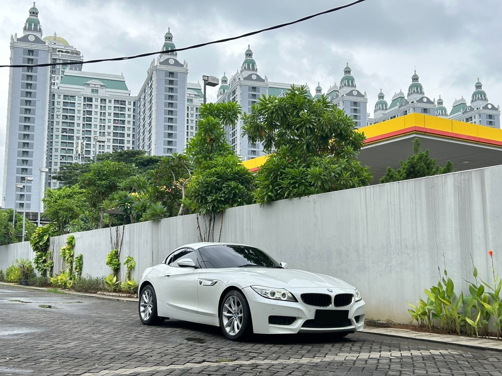 2013 BMW Z4 sDrive30i M Sport 2013 BMW Z4 sDrive30i M Sport