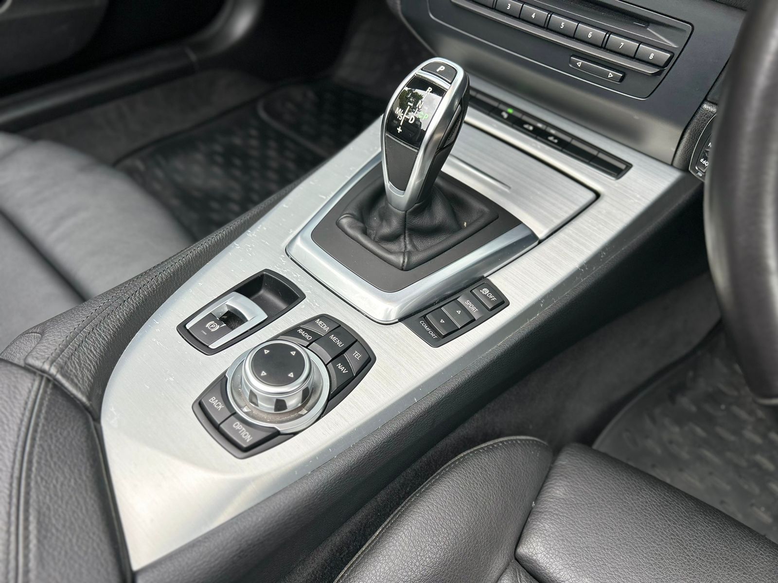 2013 BMW Z4 sDrive30i M Sport 2013 BMW Z4 sDrive30i M Sport