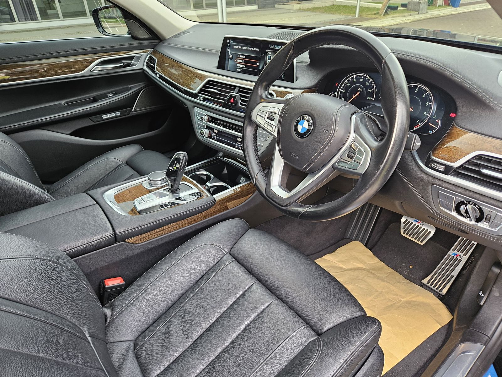2018 BMW 7 Series Sedan 2018 BMW 7 Series Sedan