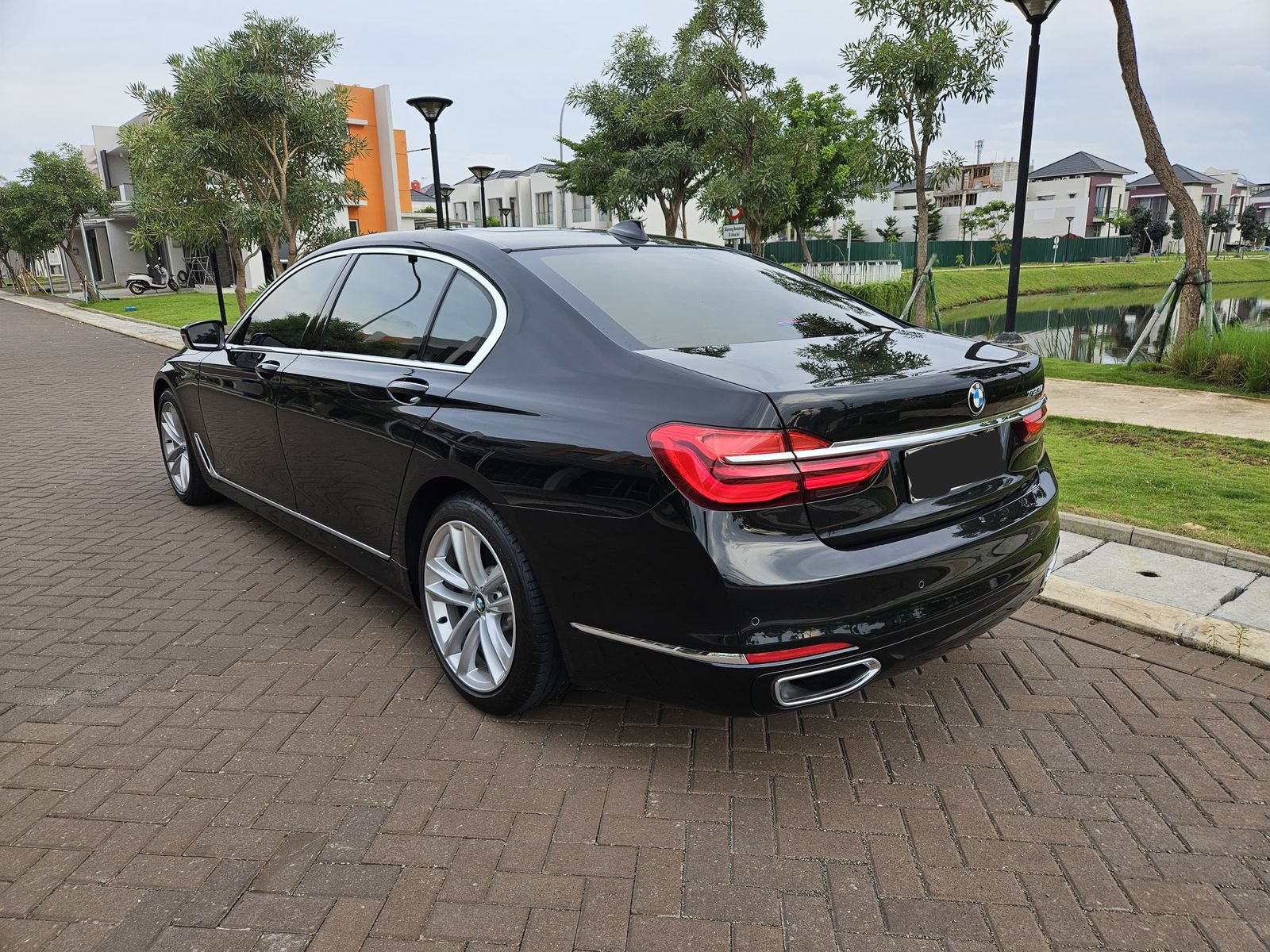 2018 BMW 7 Series Sedan 2018 BMW 7 Series Sedan