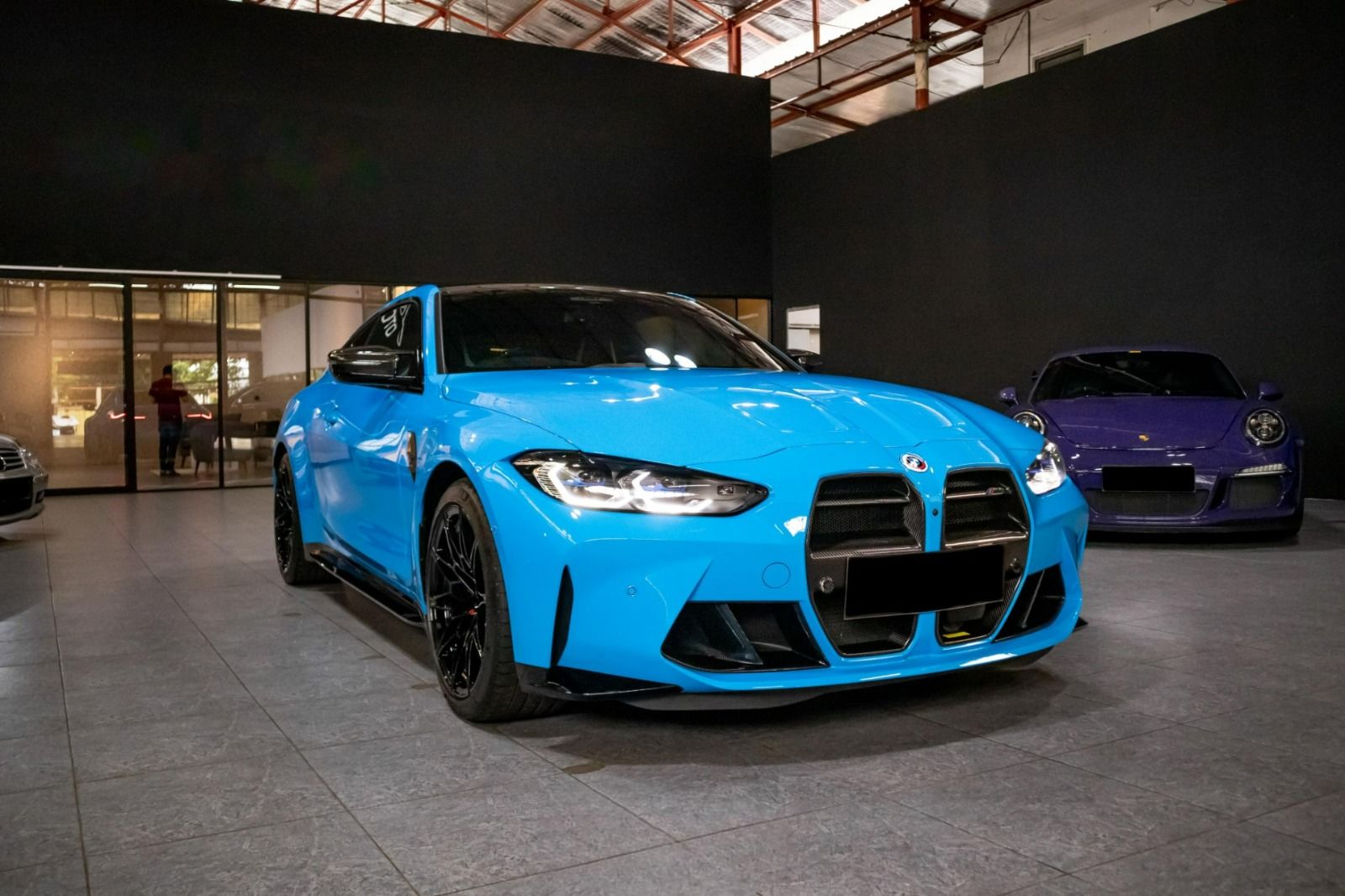 Harga OTR BMW M4 Coupe 2024 - Simulasi Kredit & Cicilan | Oto