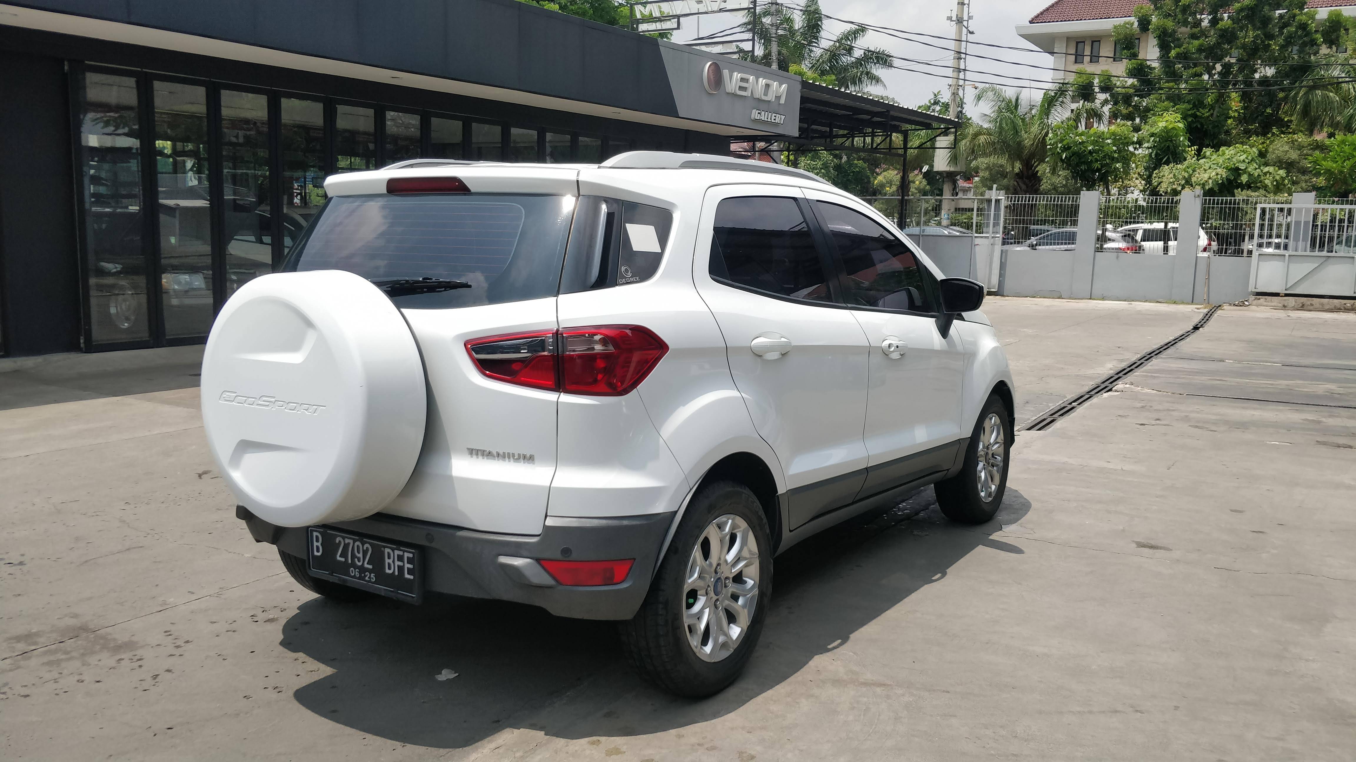 2015 Ford Ecosport Titanium1.5L AT 2015 Ford Ecosport Titanium1.5L AT