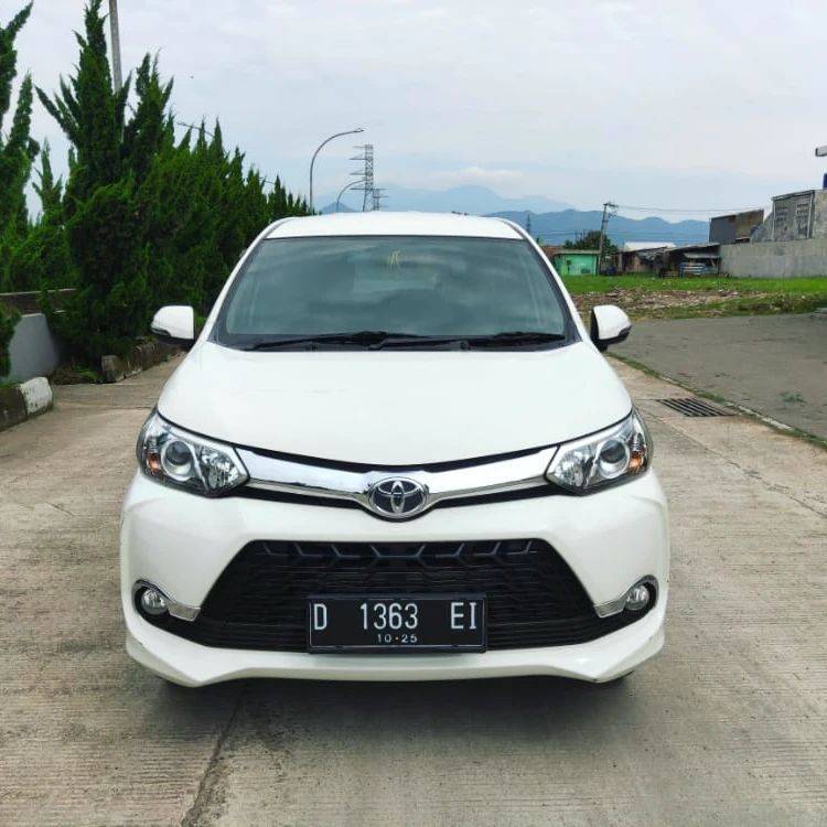 2015 Toyota Avanza Veloz  1.5 AT Bekas 2015 Toyota Avanza Veloz  1.5 AT Bekas