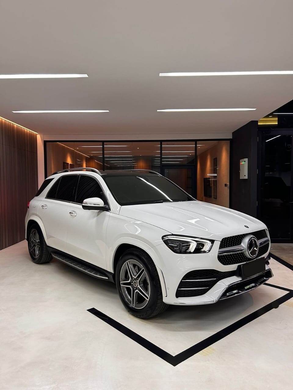Second Hand 2021 Mercedes Benz GLE-Class 450 4MATIC AMG Line Second Hand 2021 Mercedes Benz GLE-Class 450 4MATIC AMG Line