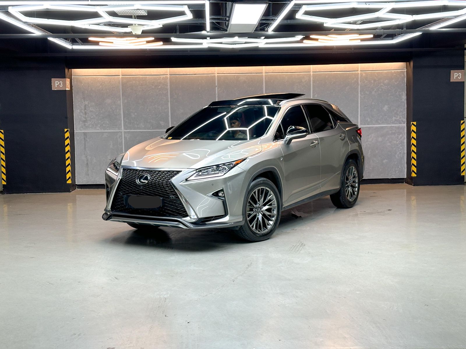 2018 Lexus RX 300 F Sport Bekas 2018 Lexus RX 300 F Sport Bekas