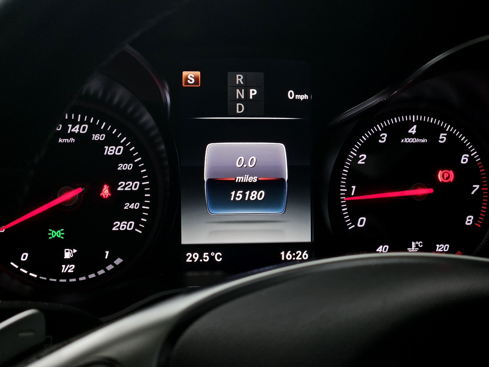 2018 Mercedes Benz GLC-Class 200 AMG Line 2018 Mercedes Benz GLC-Class 200 AMG Line