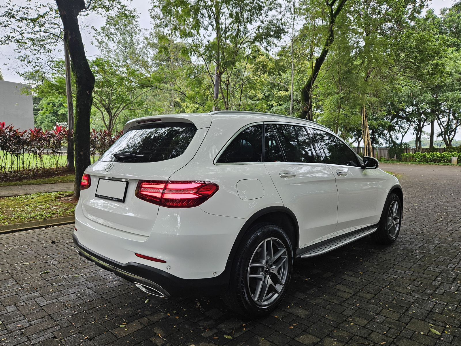 2018 Mercedes Benz GLC-Class 200 AMG Line 2018 Mercedes Benz GLC-Class 200 AMG Line