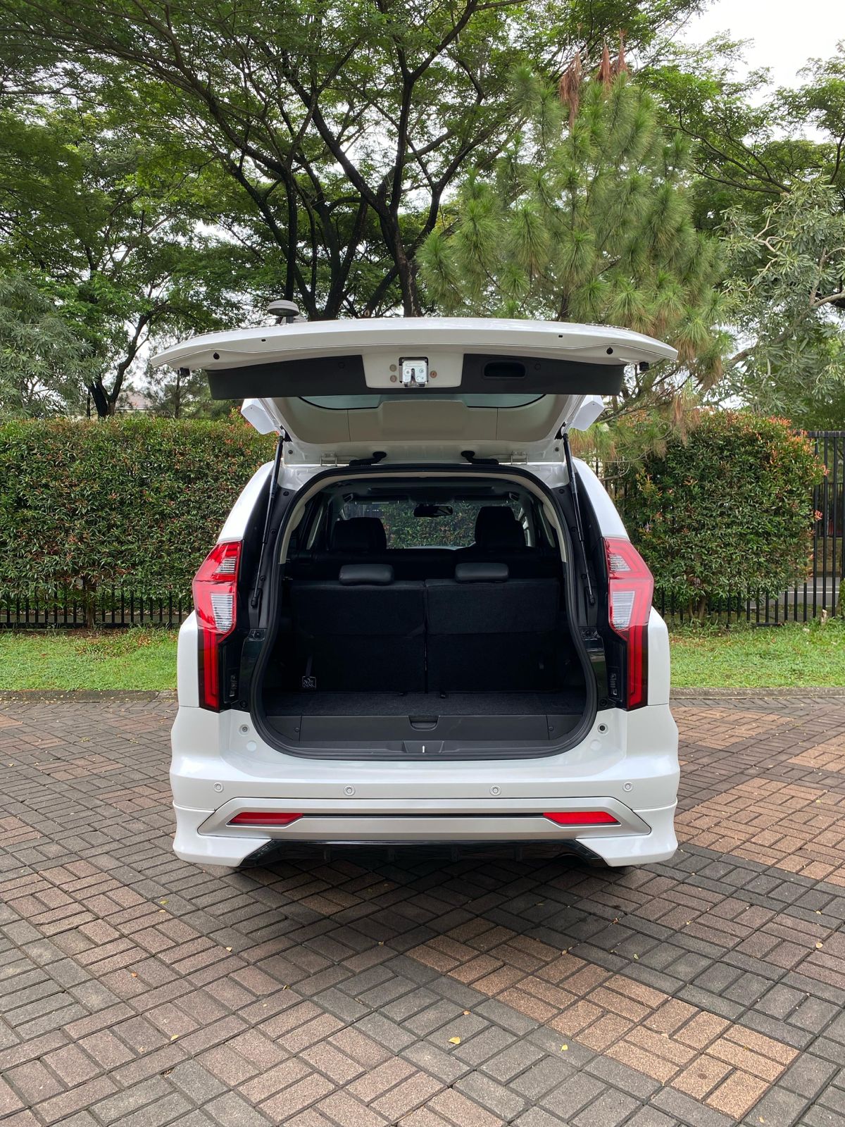 2023 Mitsubishi Pajero Sport Dakar AT 4x2 2023 Mitsubishi Pajero Sport Dakar AT 4x2