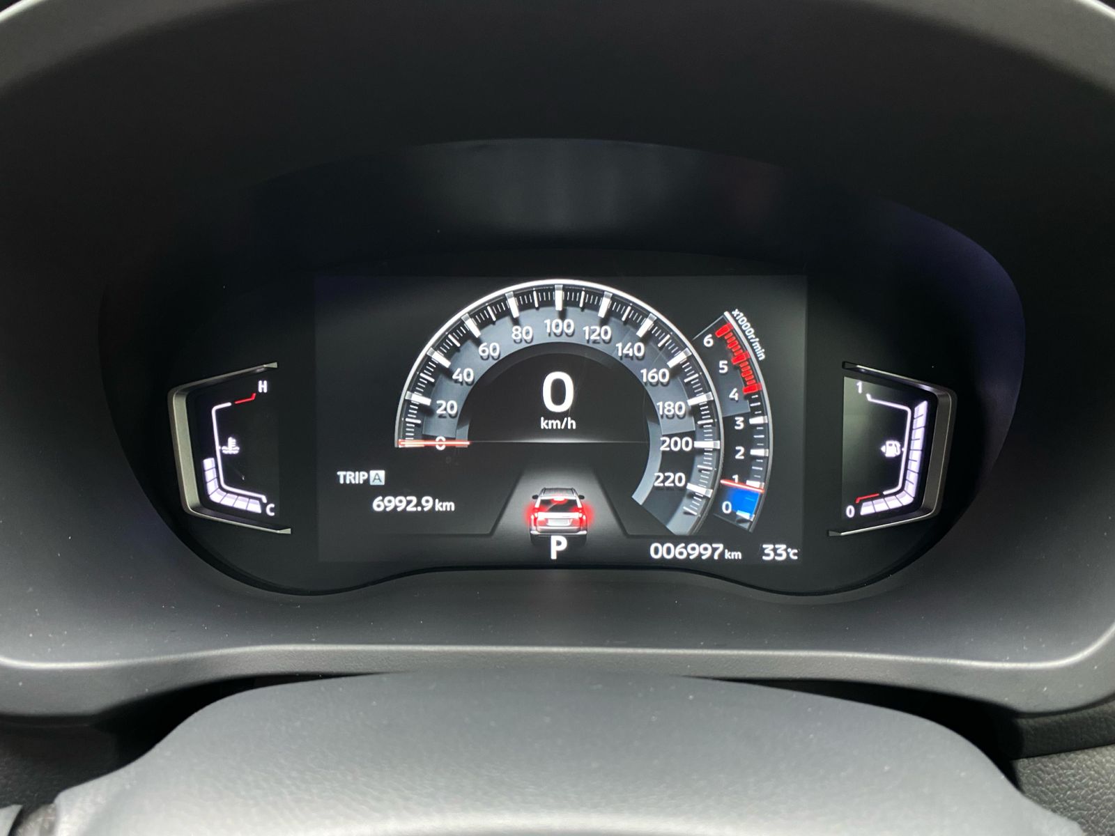 2023 Mitsubishi Pajero Sport Dakar AT 4x2 2023 Mitsubishi Pajero Sport Dakar AT 4x2