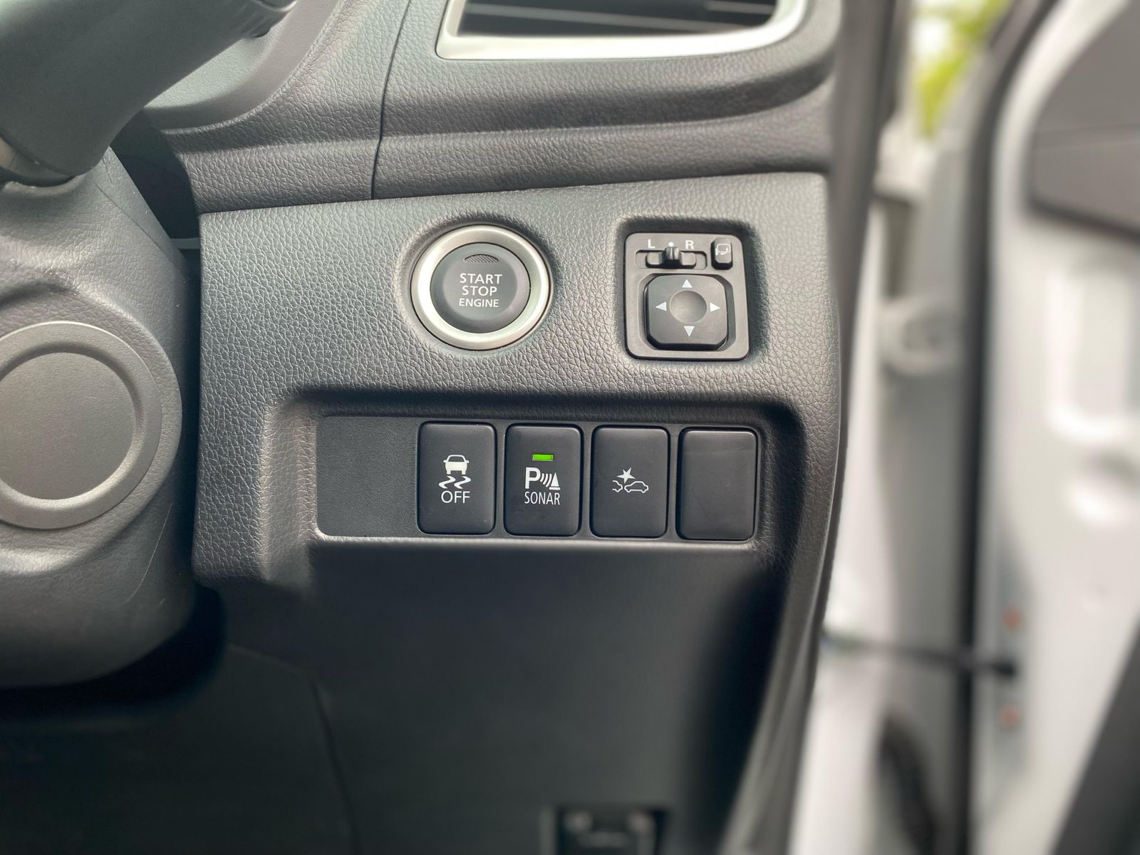 2023 Mitsubishi Pajero Sport Dakar AT 4x2 2023 Mitsubishi Pajero Sport Dakar AT 4x2