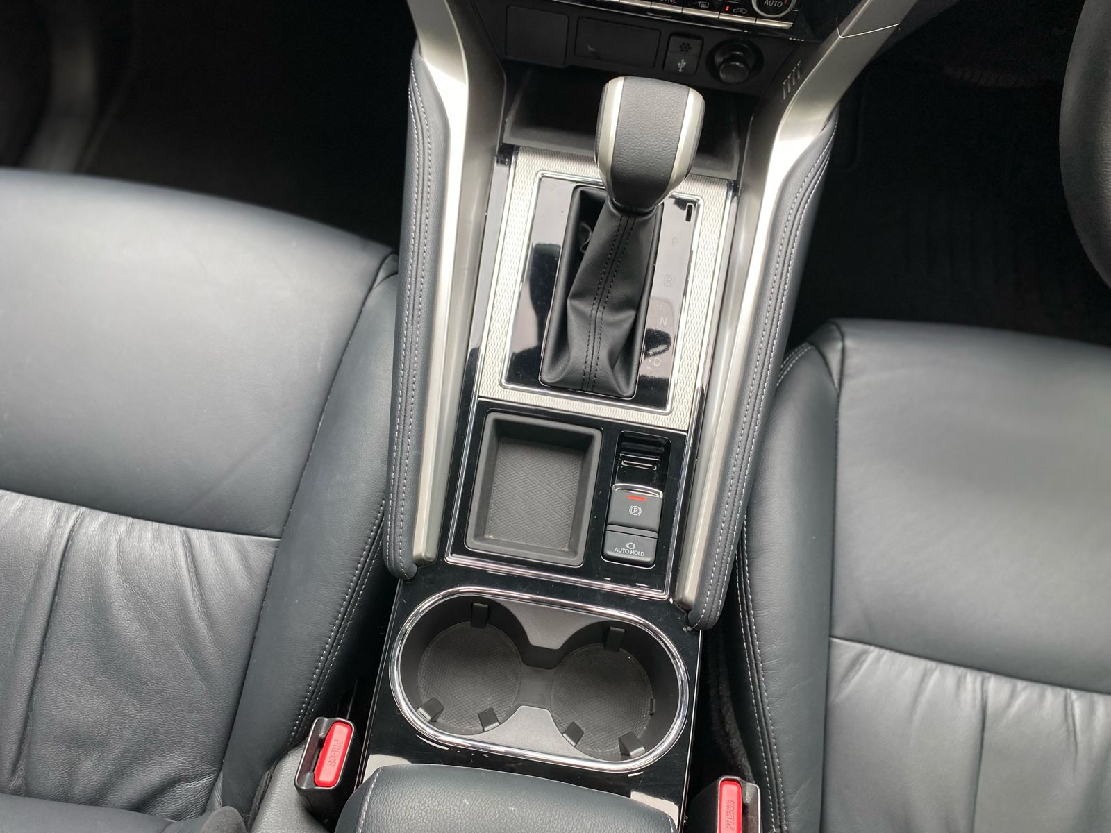 2023 Mitsubishi Pajero Sport Dakar AT 4x2 2023 Mitsubishi Pajero Sport Dakar AT 4x2