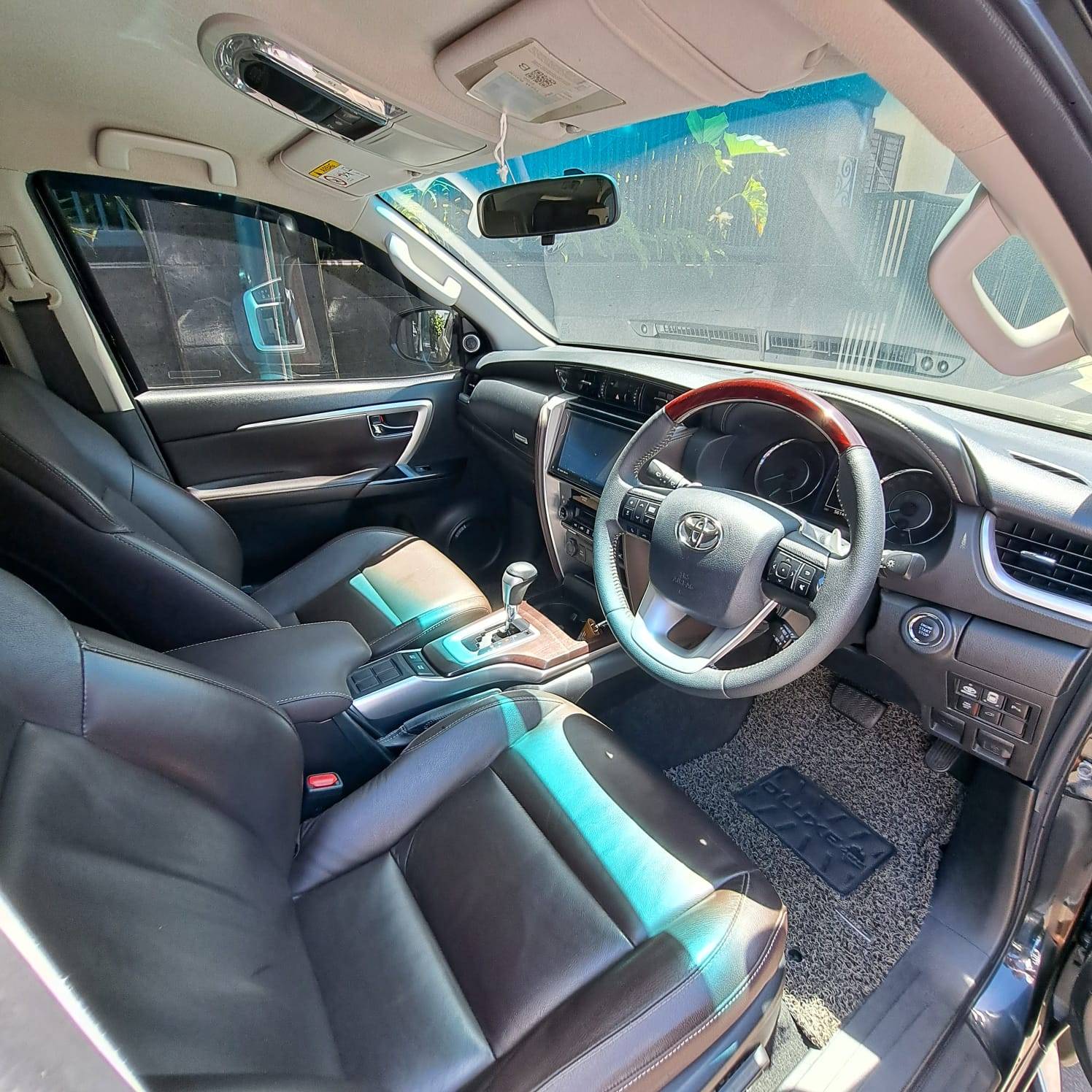 2019 Toyota Fortuner 2.4 VRZ AT 2019 Toyota Fortuner 2.4 VRZ AT