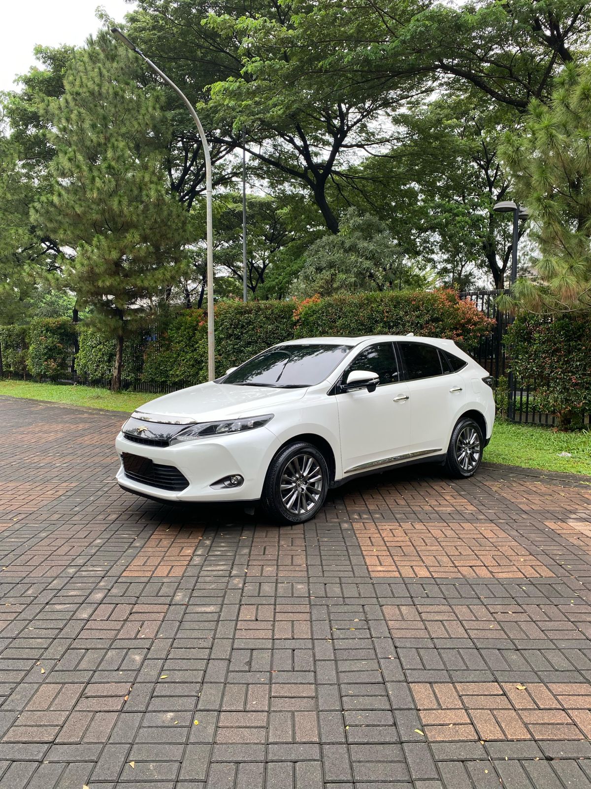 2014 Toyota Harrier 2.0L AT 2014 Toyota Harrier 2.0L AT