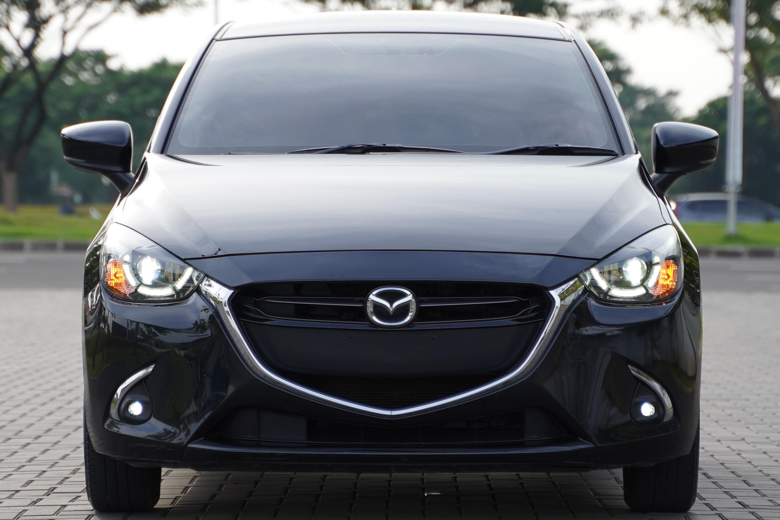 2019 Mazda 2  2 R 1.5 MT Bekas 2019 Mazda 2  2 R 1.5 MT Bekas