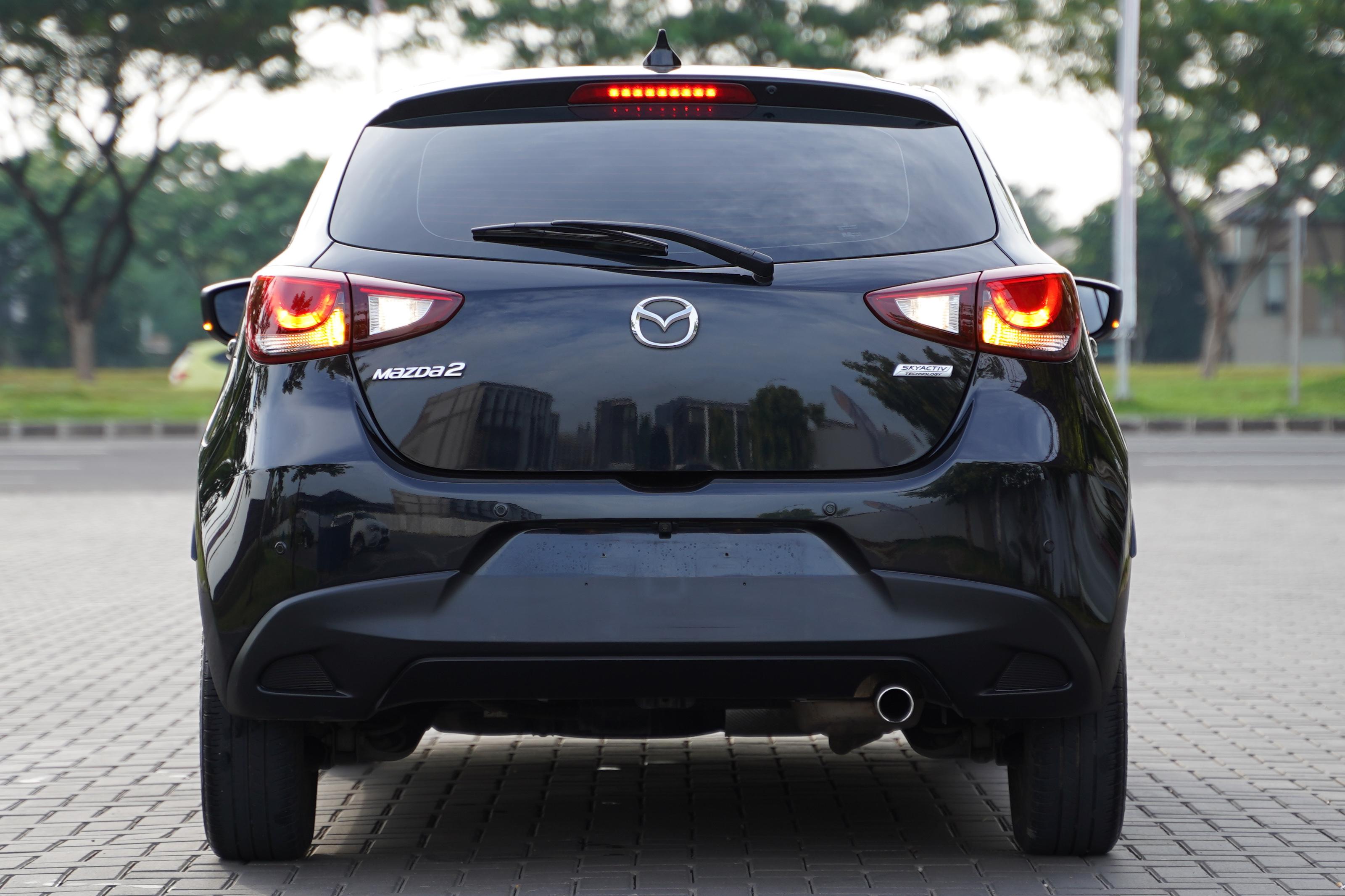 2019 Mazda 2  2 R 1.5 MT 2019 Mazda 2  2 R 1.5 MT