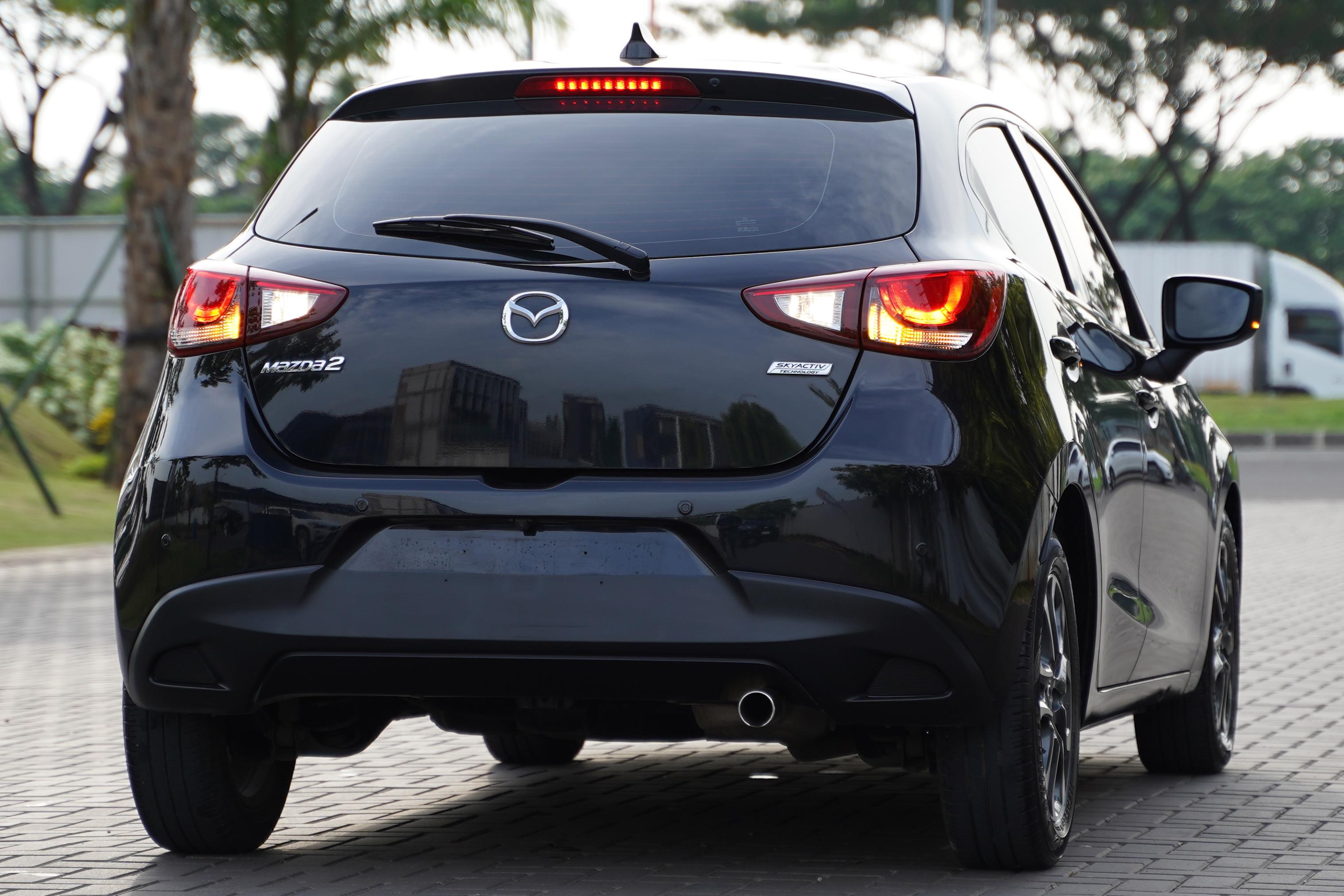 2019 Mazda 2  2 R 1.5 MT 2019 Mazda 2  2 R 1.5 MT