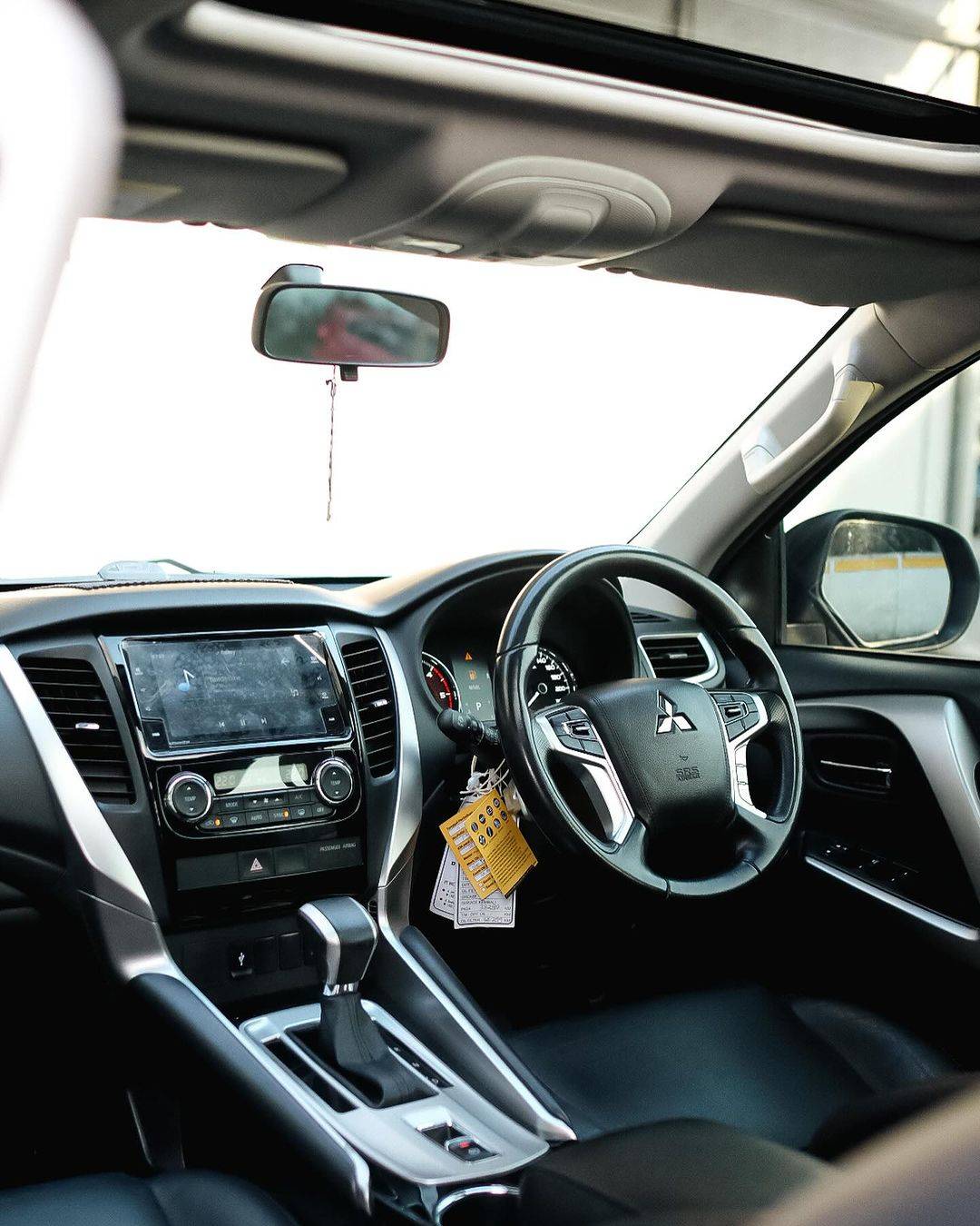 2019 Mitsubishi Pajero Sport Dakar AT 4x2 2019 Mitsubishi Pajero Sport Dakar AT 4x2