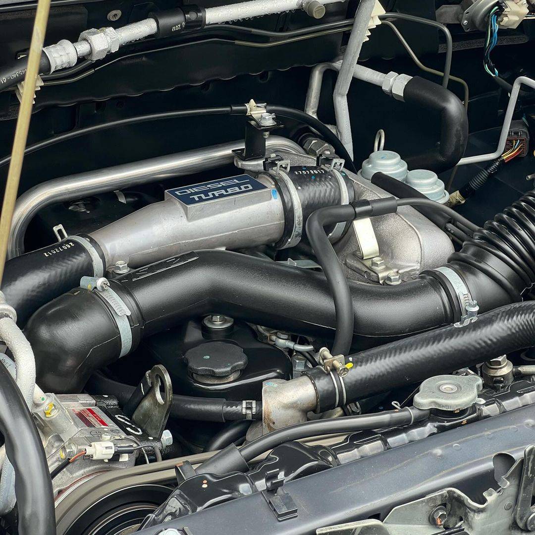 2017 Isuzu Mu-X  2.5L 4x4 MT 2017 Isuzu Mu-X  2.5L 4x4 MT